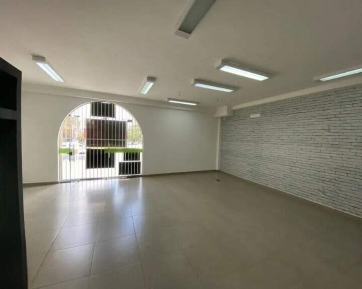 Casa Comercial para aluguel no Jardim Irajá: