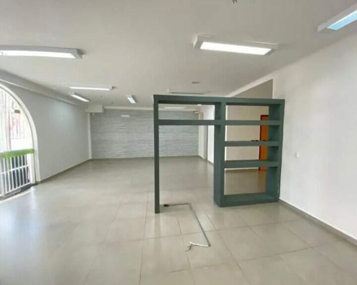 Casa Comercial para aluguel no Jardim Irajá: