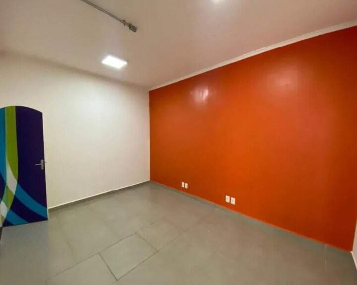 Casa Comercial para aluguel no Jardim Irajá: