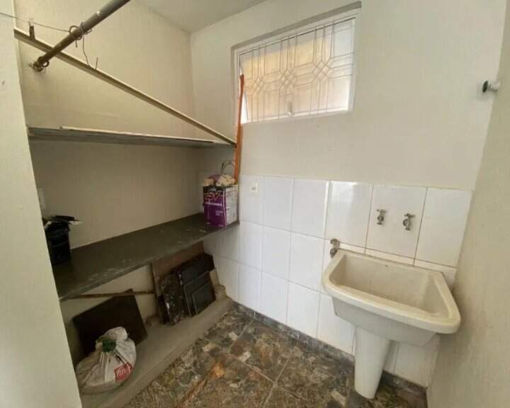 Casa Comercial para aluguel no Jardim Irajá: