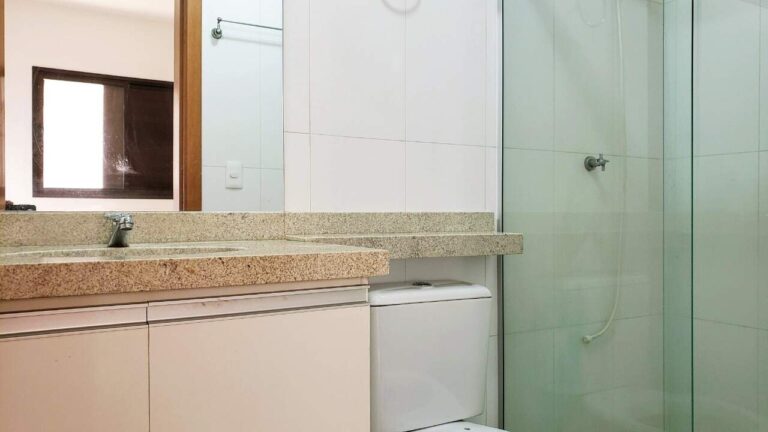 Apartamento para aluguel no Ribeirânia: Banheiro Su te