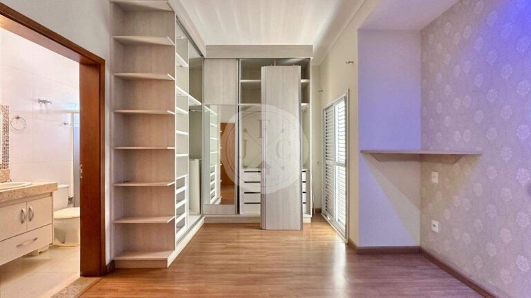 Casa em Condomínio para aluguel no Jardim San Marco: