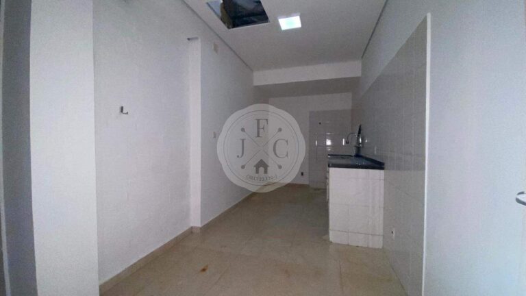 Prédio Comercial à venda no Vila Seixas: