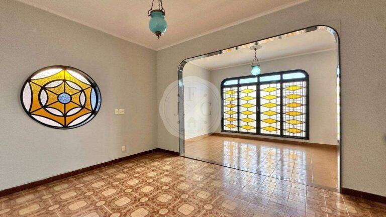 Casa para aluguel no Jardim Mosteiro: