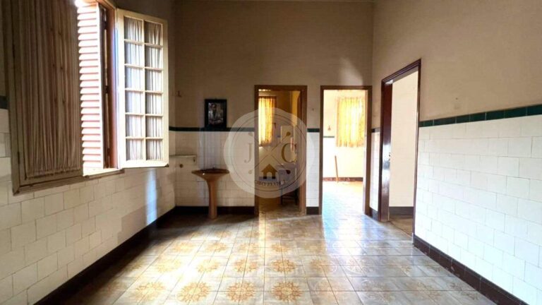 Casa à venda no Centro: