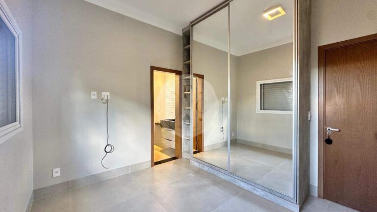 Casa em Condomínio para aluguel no Jardim San Marco: