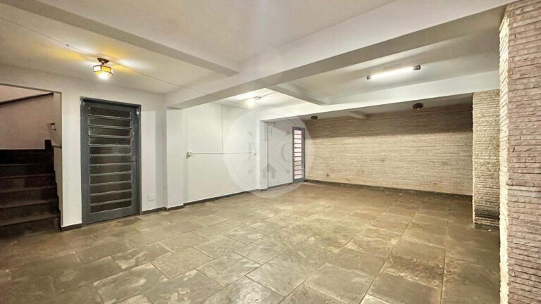 Casa para aluguel no Jardim Mosteiro: