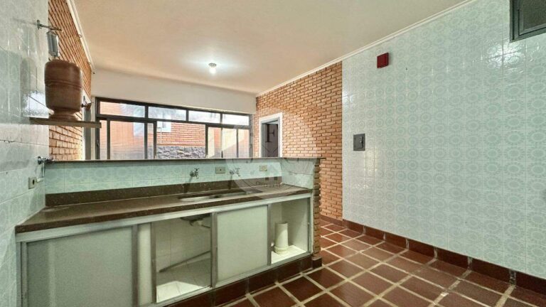 Casa para aluguel no Jardim Mosteiro: