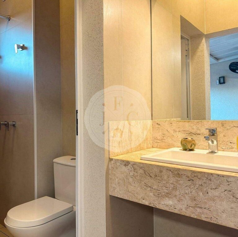 Casa em Condomínio para aluguel no Jardim Valência: