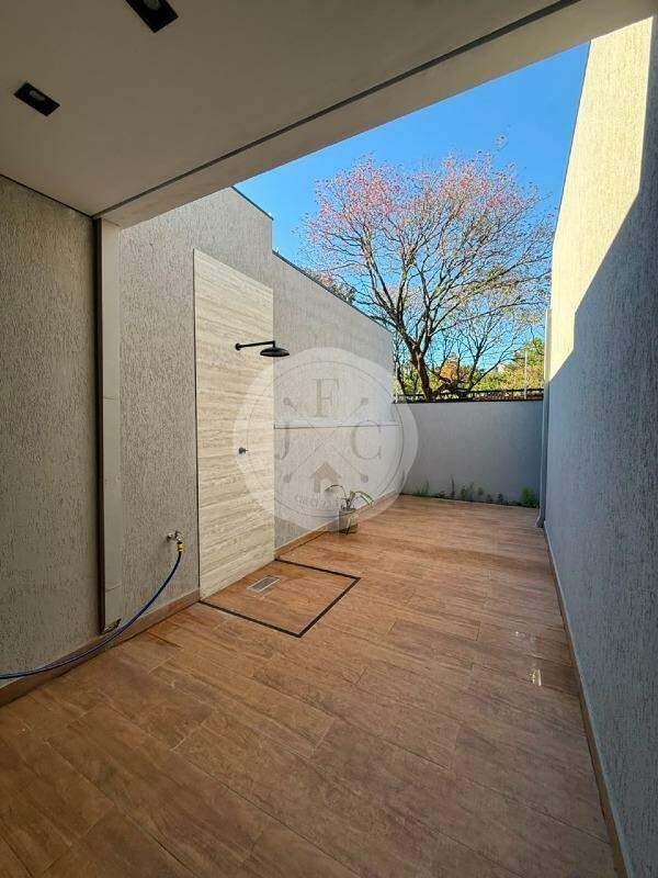 Casa à venda no Jardim Castelo Branco:
