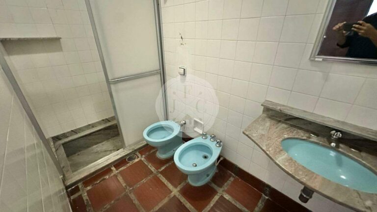 Casa para aluguel no Jardim Mosteiro: