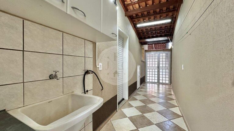 Casa em Condomínio para aluguel no City Ribeirão: