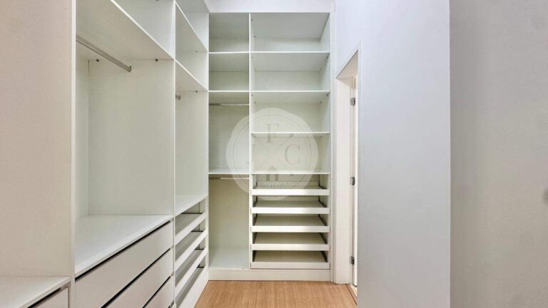 Casa em Condomínio para aluguel no Vila do Golfe: