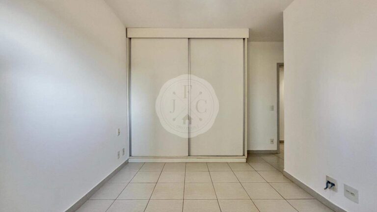 Apartamento para aluguel no Vila do Golfe: