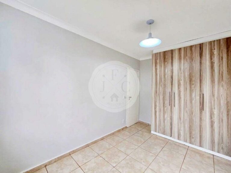Casa em Condomínio para aluguel no Jardim dos Gerânios: