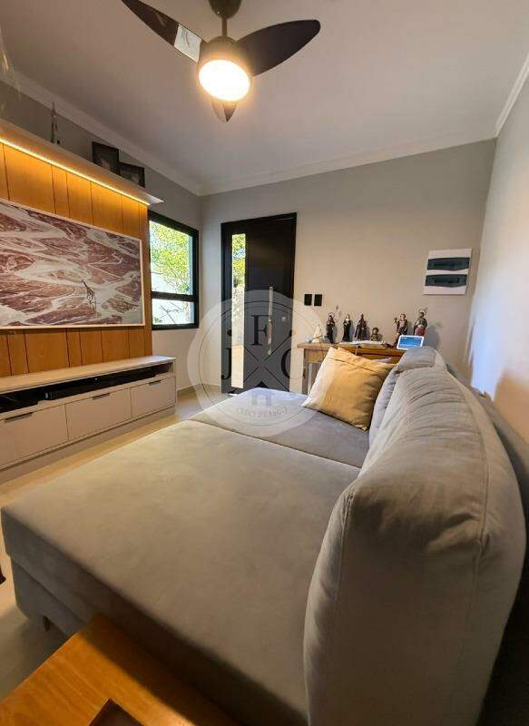 Casa à venda no Jardim Castelo Branco: