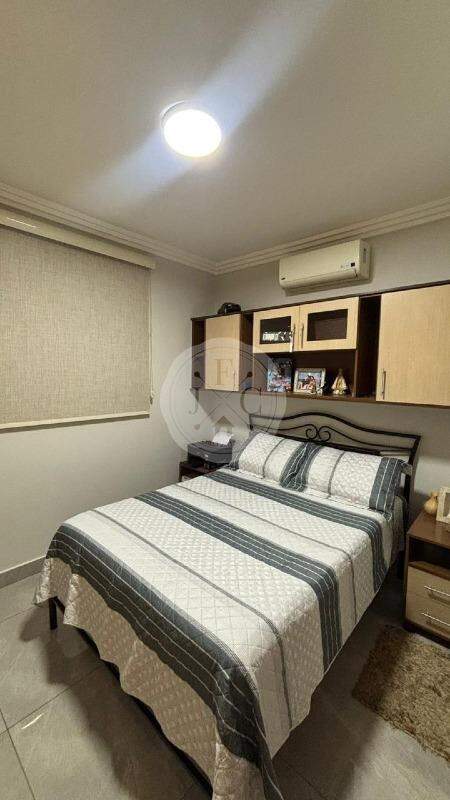 Casa em Condomínio para aluguel no Jardim dos Gerânios: