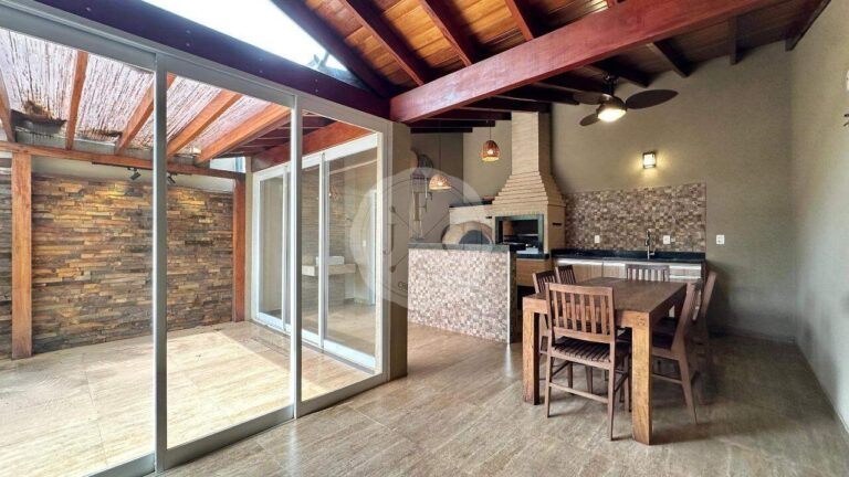 Casa em Condomínio para aluguel no Condomínio Evidence Resort:
