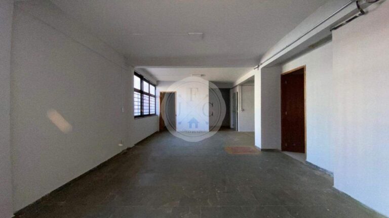 Prédio Comercial para aluguel no Vila Seixas: