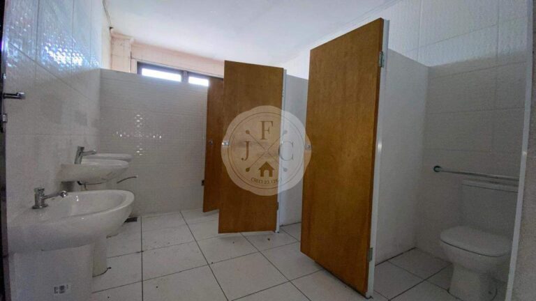 Prédio Comercial para aluguel no Vila Seixas: