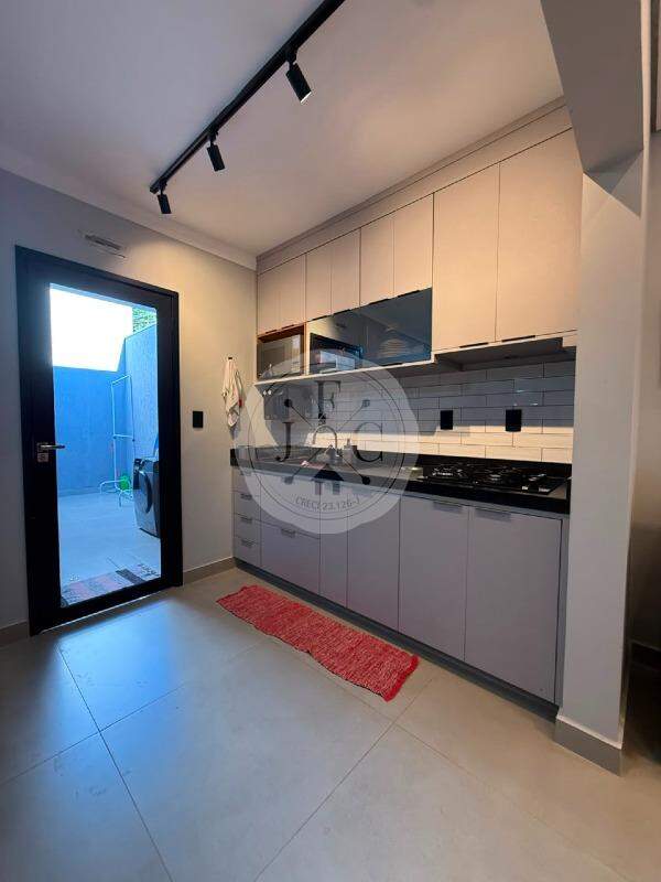 Casa à venda no Jardim Castelo Branco: