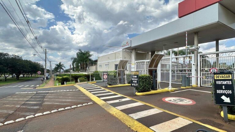 Casa em Condomínio para aluguel no Condomínio Evidence Resort: