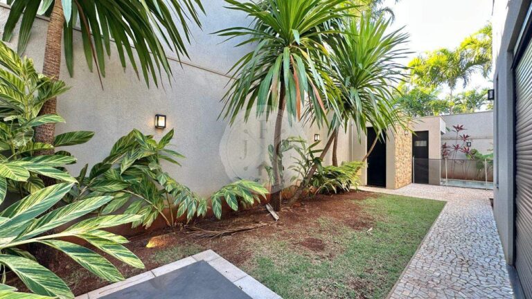 Casa em Condomínio para aluguel no Residencial e Empresarial Alphaville:
