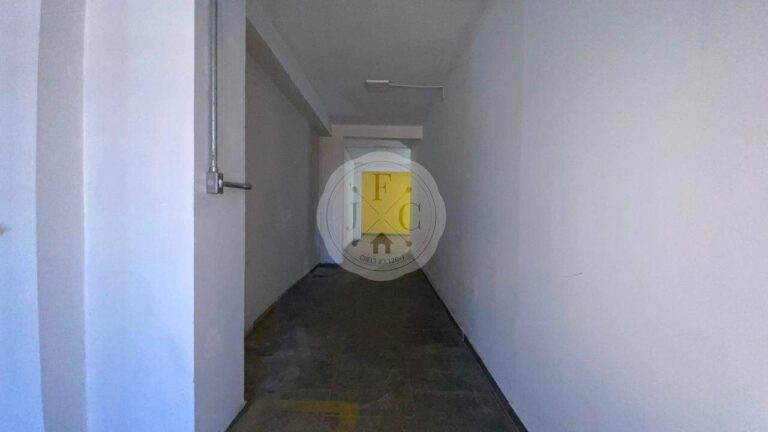 Prédio Comercial à venda no Vila Seixas: