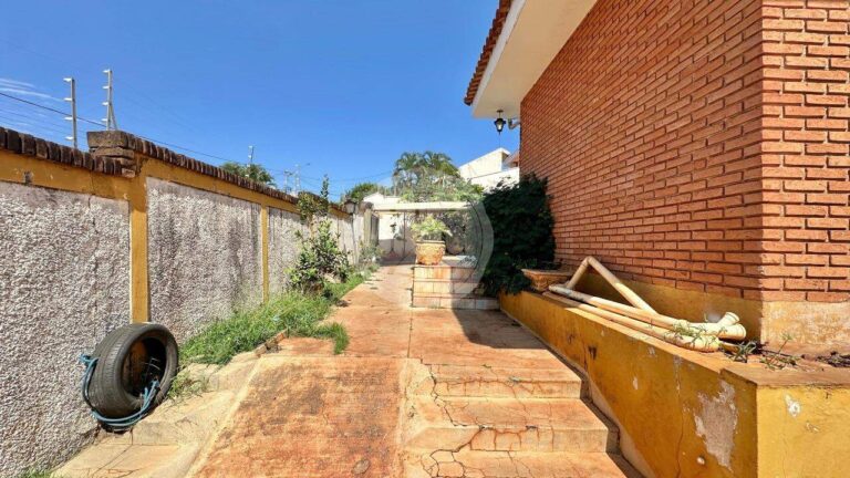 Casa à venda no Jardim São Luiz: