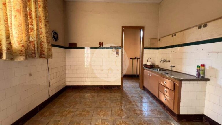 Casa à venda no Centro:
