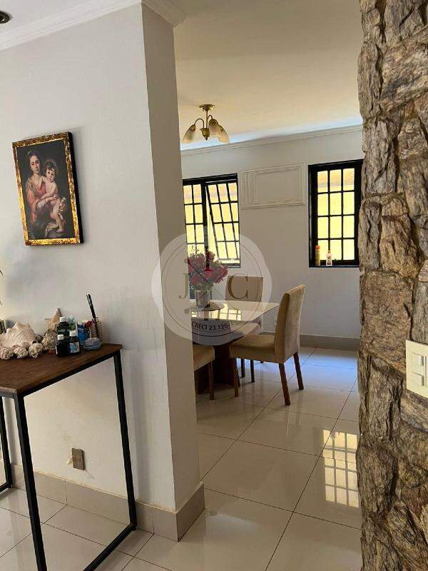 Casa à venda no Jardim Irajá:
