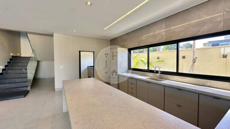 Casa em Condomínio à venda no Residencial e Empresarial Alphaville: