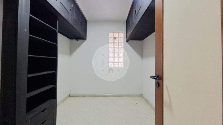 Casa Comercial à venda no Jardim Palma Travassos: