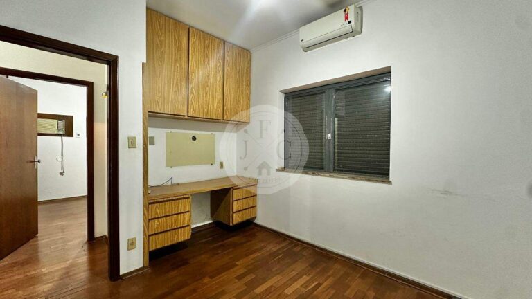 Casa Comercial à venda no Jardim São Luiz:
