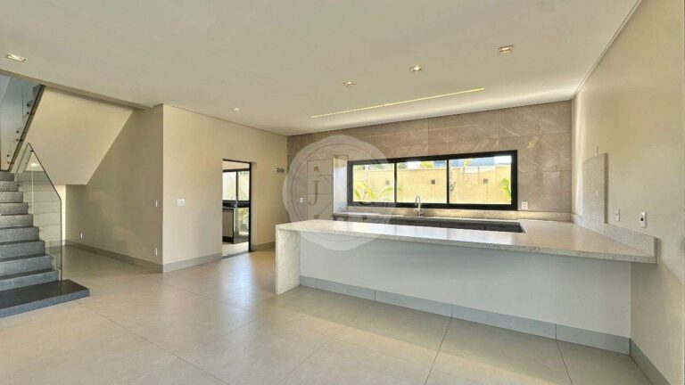 Casa em Condomínio à venda no Residencial e Empresarial Alphaville: