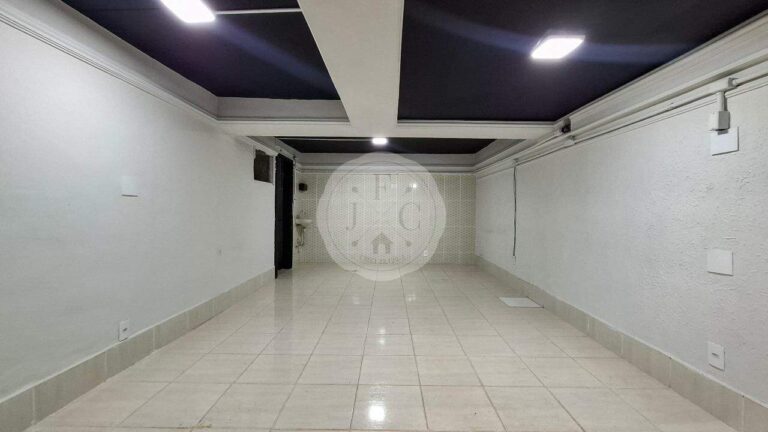 Casa Comercial à venda no Jardim Palma Travassos: