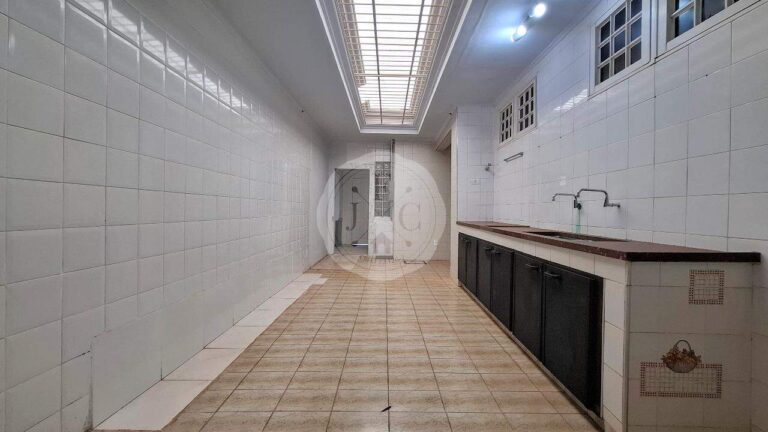Casa Comercial à venda no Jardim Palma Travassos: