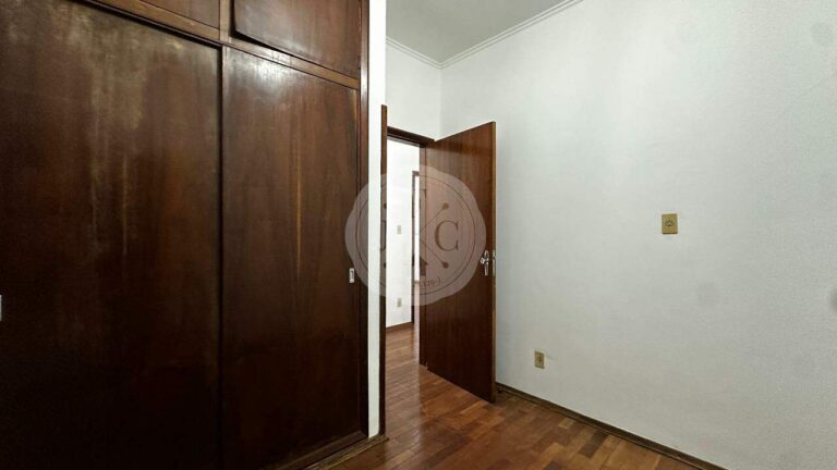 Casa Comercial à venda no Jardim São Luiz: