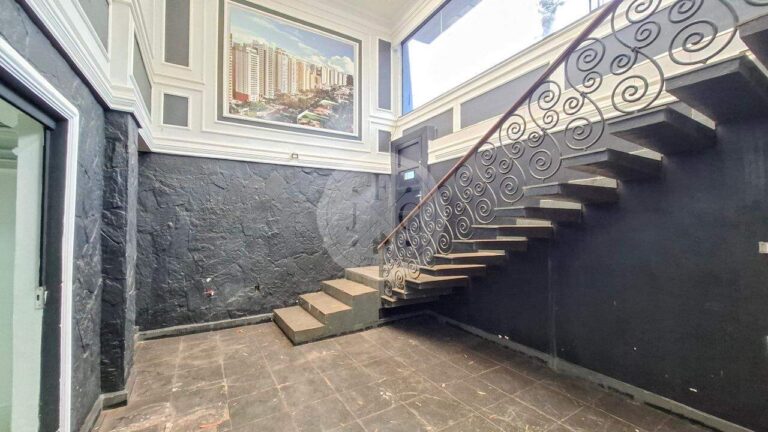Casa Comercial à venda no Jardim Palma Travassos:
