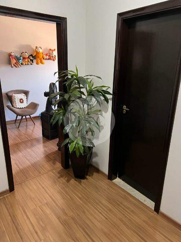 Casa à venda no Jardim Irajá: