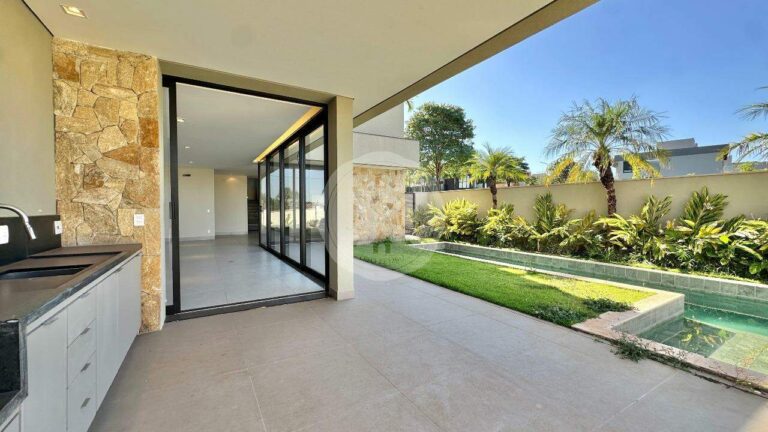 Casa em Condomínio à venda no Residencial e Empresarial Alphaville: