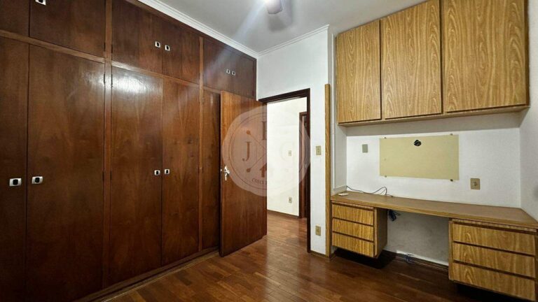 Casa Comercial à venda no Jardim São Luiz: