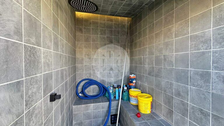 Casa em Condomínio à venda no Residencial e Empresarial Alphaville: