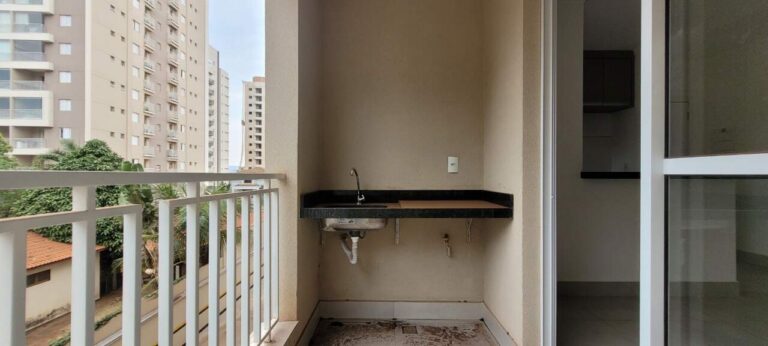 Apartamento para aluguel no Ribeirânia: Sacada