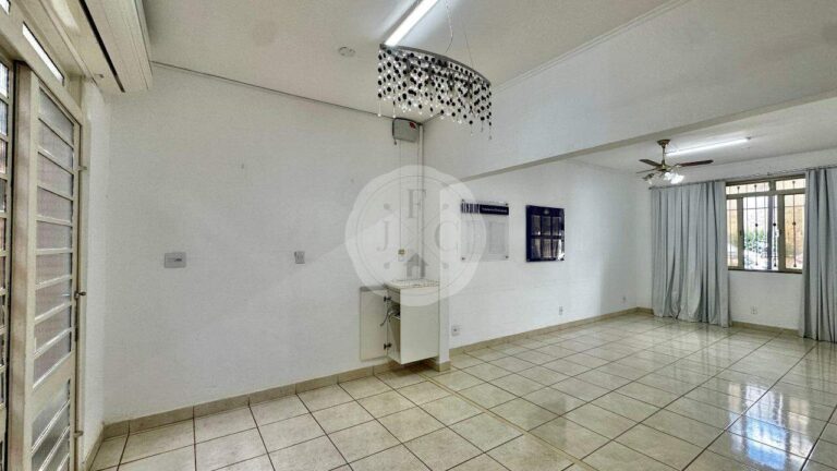 Casa Comercial à venda no Jardim São Luiz:
