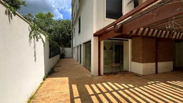 Apartamento à venda no Jardim Botânico: Quintal