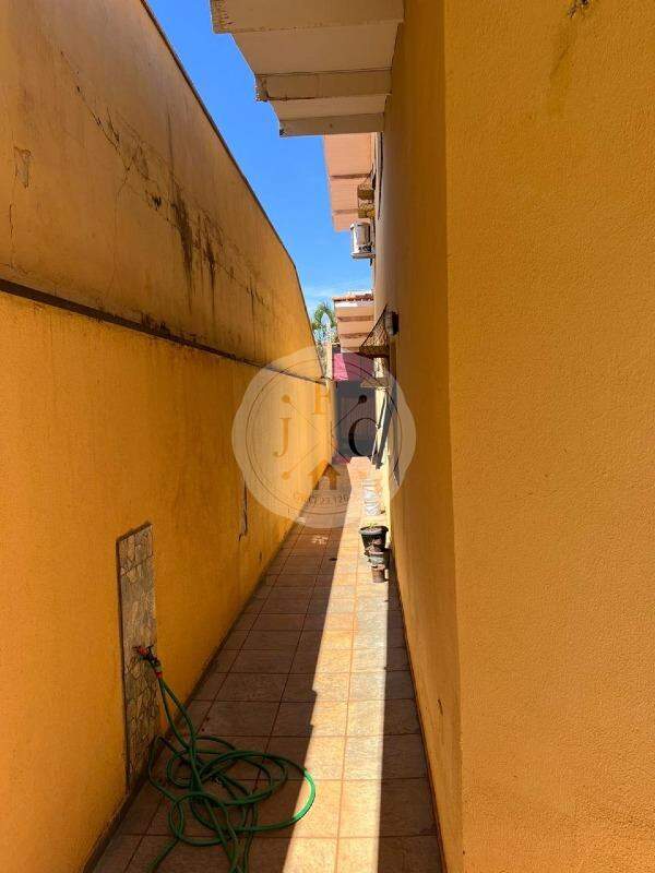 Casa à venda no Jardim Irajá: