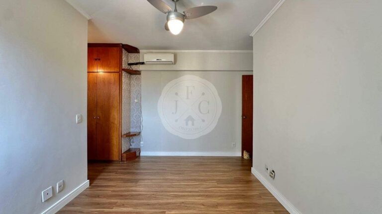 Apartamento para aluguel no Presidente Médici: