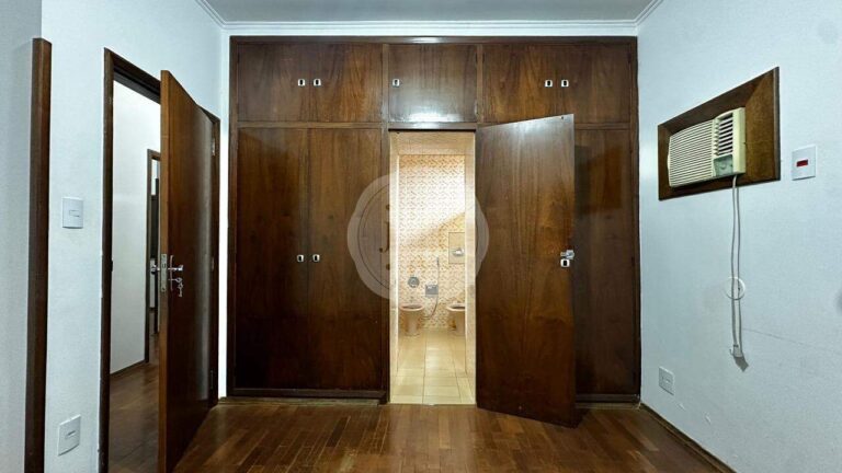 Casa Comercial à venda no Jardim São Luiz: