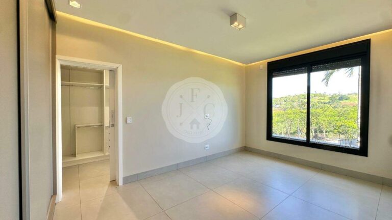 Casa em Condomínio à venda no Residencial e Empresarial Alphaville: